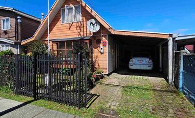 Vende Casa de Dos Pisos con Depto Interior en Villa Antihual Puerto Montt.