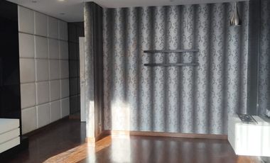 DISEWA RUMAH 3 LANTAI DALAM CLUSTER PREMIUM PIK1 10X28 FURNISHED