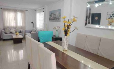 En Alquiler Casa con Piscina Privada Vía a Salitre