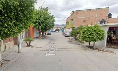 Inversión Segura y Rentable en Bienes Raíces, Casa en Col. Laureles del Sur, San Luis Potosí.
