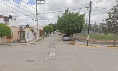 Inversión Segura y Rentable en Bienes Raíces, Casa en Col. Laureles del Sur, San Luis Potosí.