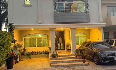 Venta casa Naciones Unidas