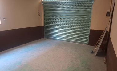 Se vende local comercial de 2 niveles con cochera en col. Santa Maria, cerca de diagonal defensores de la república, Capu