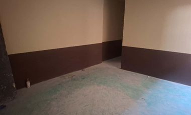 Se vende local comercial de 2 niveles con cochera en col. Santa Maria, cerca de diagonal defensores de la república, Capu