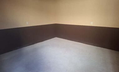 Se vende local comercial de 2 niveles con cochera en col. Santa Maria, cerca de diagonal defensores de la república, Capu