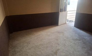 Se vende local comercial de 2 niveles con cochera en col. Santa Maria, cerca de diagonal defensores de la república, Capu