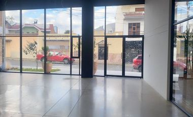 Exclusivo local comercial en venta, en el centro de Cuenca