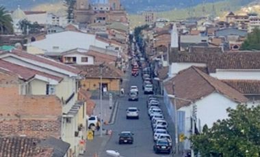 Exclusivo local comercial en venta, en el centro de Cuenca