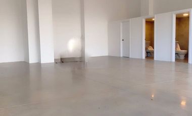 Exclusivo local comercial en venta, en el centro de Cuenca