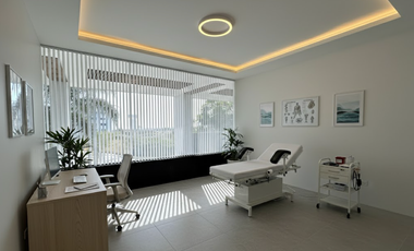 Oficinas Nuevas en Centro de Negocios con Recepción a Doble Altura, Coworking y Valet Parking sin Costo