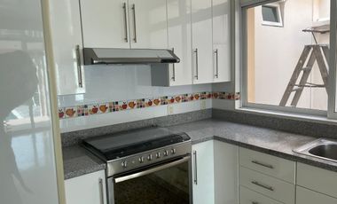 Renta Casa/oficinas Con Alberca Y Elevador. Cd. Satélite, Naucalpán, Edo. Méx. Residencia Bien Ubicada En El Corazón De Satelite