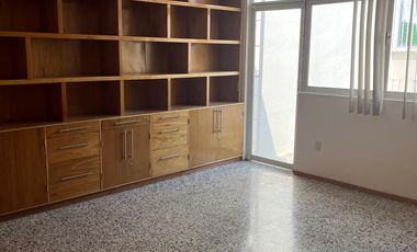 Renta Casa/oficinas Con Alberca Y Elevador. Cd. Satélite, Naucalpán, Edo. Méx. Residencia Bien Ubicada En El Corazón De Satelite