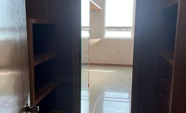 Renta Casa/oficinas Con Alberca Y Elevador. Cd. Satélite, Naucalpán, Edo. Méx. Residencia Bien Ubicada En El Corazón De Satelite