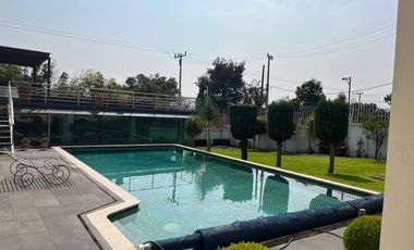 Renta Casa/oficinas Con Alberca Y Elevador. Cd. Satélite, Naucalpán, Edo. Méx. Residencia Bien Ubicada En El Corazón De Satelite