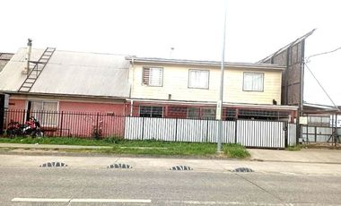 2 casas independientes en Errazuriz $ 195.000.000.-