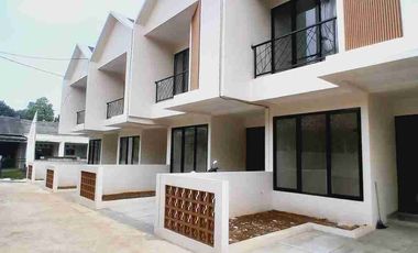 Rumah 2 lantai siap huni termurah bebas banjir