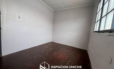 Amplia casa en venta en Callao: 2 pisos + 50 m² de aires