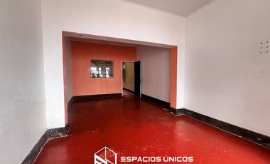 Amplia casa en venta en Callao: 2 pisos + 50 m² de aires