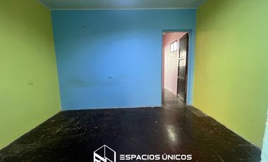 Amplia casa en venta en Callao: 2 pisos + 50 m² de aires