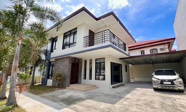 Semi Furnished 4 bedrooms with maid's quarter House for rent inside Exclusive Subdivision