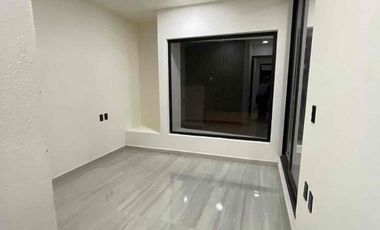 Casa en venta Col Castillo Tielemans zona sur ote de la cerca de poliforum y plaza ámbar