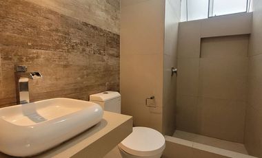 ¡ALQUILER DEPARTAMENTO VISTA CALLE EN SURCO!