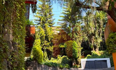 Casa con Departamento en Fraccionamiento