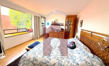 Casa con Departamento en Fraccionamiento