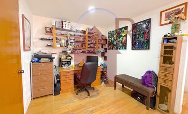 Casa con Departamento en Fraccionamiento