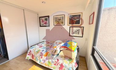 Casa con Departamento en Fraccionamiento