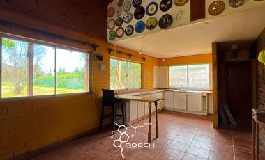 Parcela con 2 Construcciones Solida y Piscina