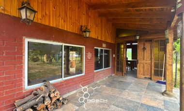 Parcela con 2 Construcciones Solida y Piscina