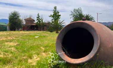 Parcela con 2 Construcciones Solida y Piscina