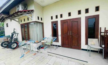 Rumah Mewah Luas ada POOL, Pemandangan desa Asri dan Nyaman