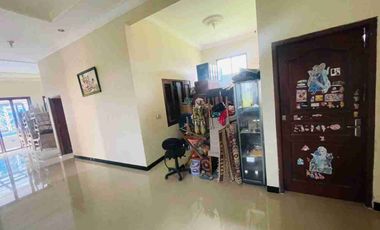 Rumah Mewah Luas ada POOL, Pemandangan desa Asri dan Nyaman