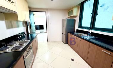 2BR Golf View Residences with a Balcony For Rent / For For Sale in 8 Forbes Town Road Residences, Bonifacio Global City, Taguig