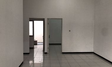 Sewa Murah Rumah Kartini Gresik Kota Semen JIIPE Petrokimia BCA Mandiri