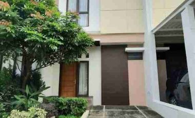 MURAH SIAP HUNI Rumah Summarecon Bekasi Cluster Burgundy