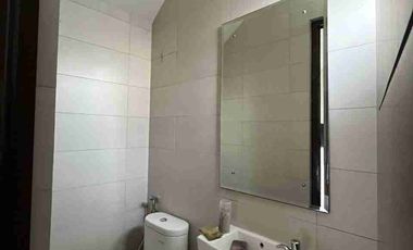 MURAH SIAP HUNI Rumah Summarecon Bekasi Cluster Burgundy