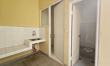 Disewakan rumah Modern Berlokasi Strategis di South Thames JGC Jakarta Timur