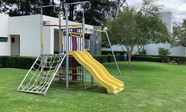 Casa en Bambú Residencial — 3 habitaciones, 2.5 baños y Casa Club con alberca