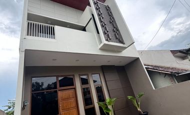(BU) Rumah Depan Pakuwon Mall Jogja