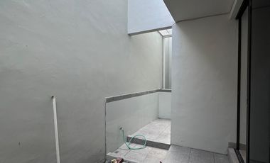 (BU) Rumah Depan Pakuwon Mall Jogja