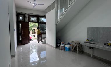 (BU) Rumah Depan Pakuwon Mall Jogja