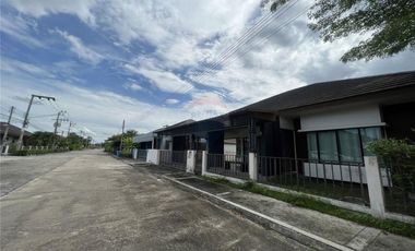 3 BEDROOMS HOUSE FOR SALE IN THE CENTER OF NST!!