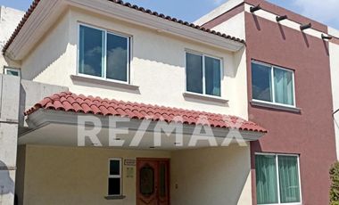 CASA EN VENTA RESIDENCIAL GIRONA METEPEC - EN FRACCIONAMIENTO