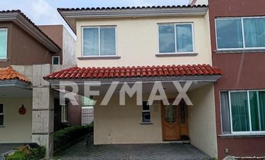 CASA EN VENTA RESIDENCIAL GIRONA METEPEC - EN FRACCIONAMIENTO