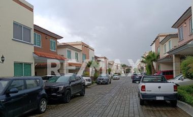 CASA EN VENTA RESIDENCIAL GIRONA METEPEC - EN FRACCIONAMIENTO