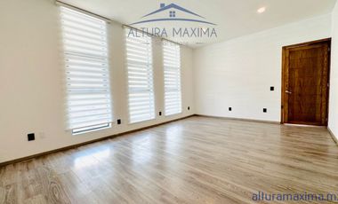 Casa de Lujo en Renta Villa Verona Zona Andares Zapopan