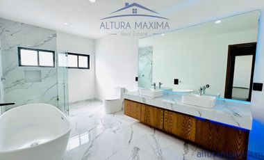 Casa de Lujo en Renta Villa Verona Zona Andares Zapopan